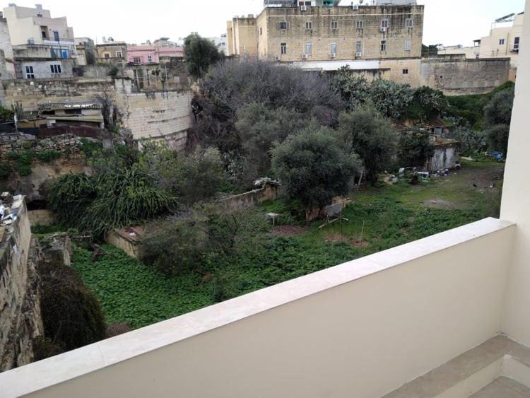 St. Mary Apartment Qormi Exterior photo