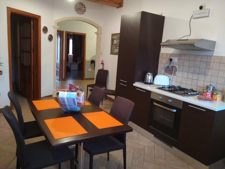 St. Mary Apartment Qormi Exterior photo
