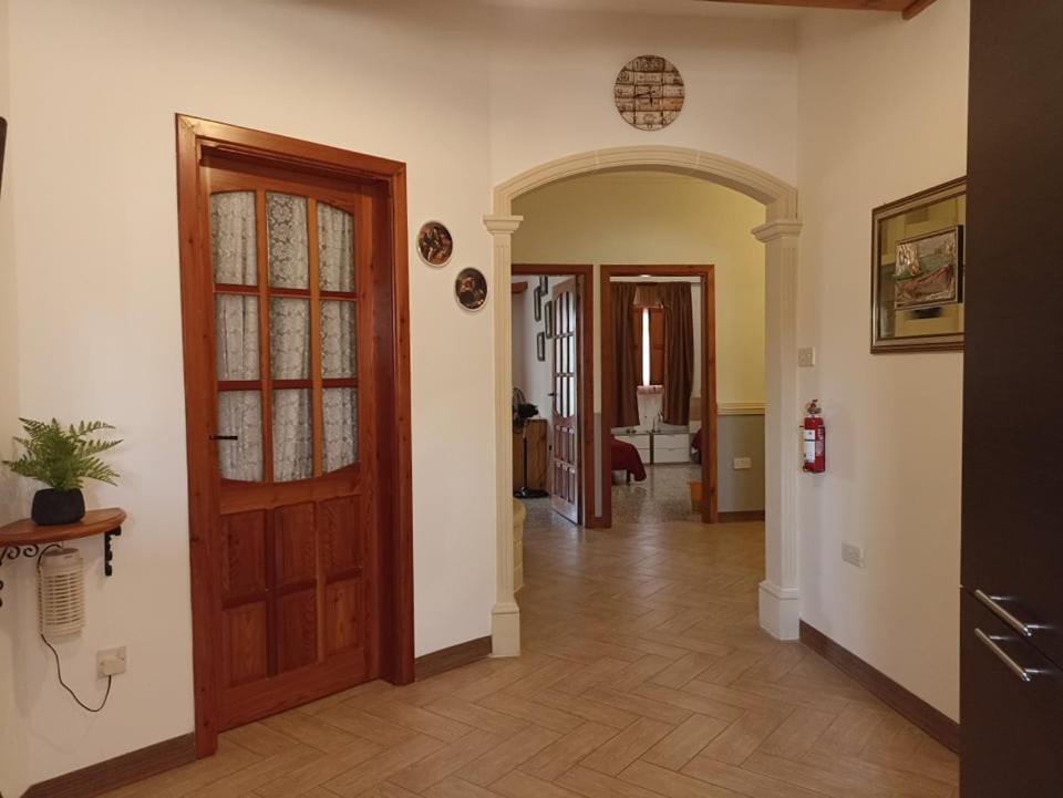 St. Mary Apartment Qormi Exterior photo